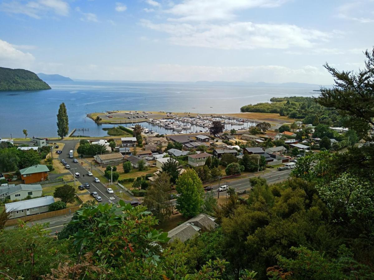 Motuoapa Bay Chalets Turangi Esterno foto