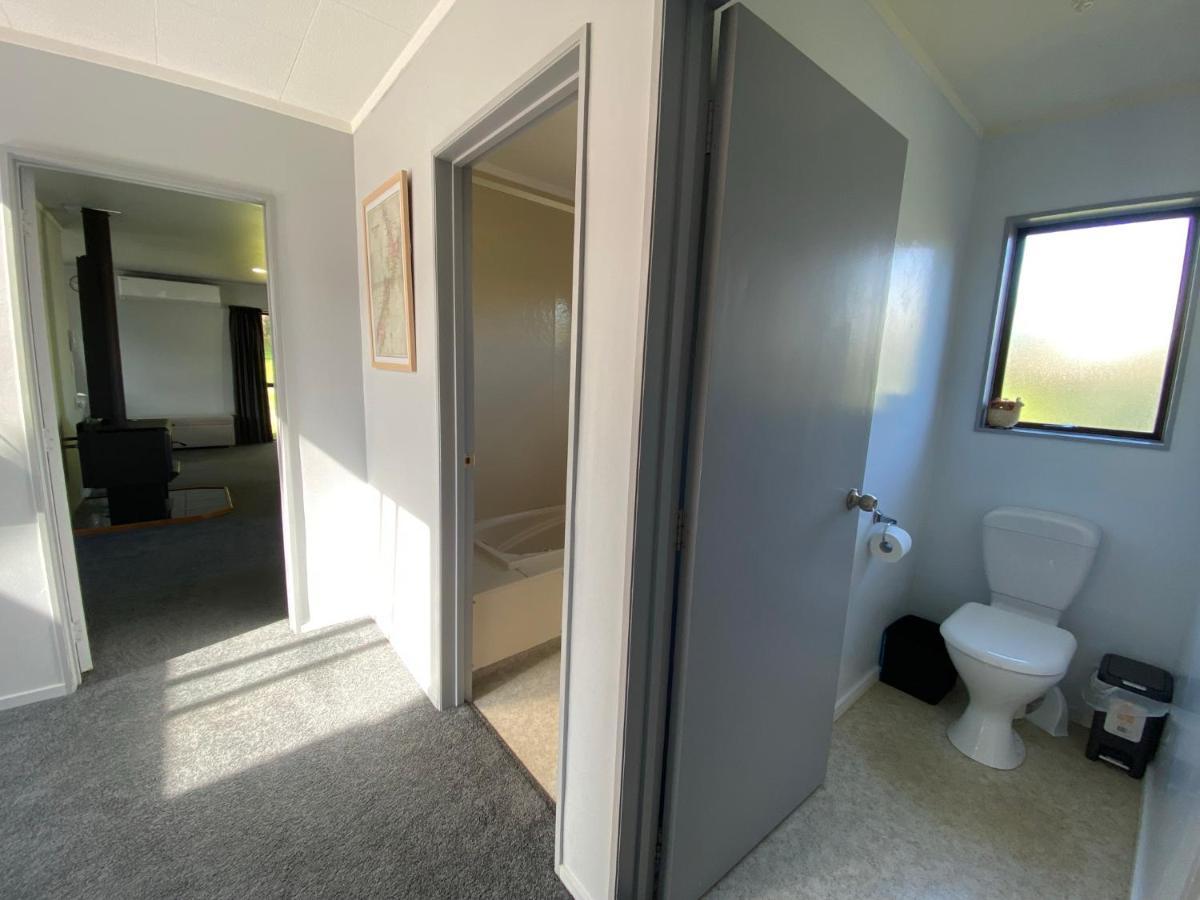 Motuoapa Bay Chalets Turangi Esterno foto