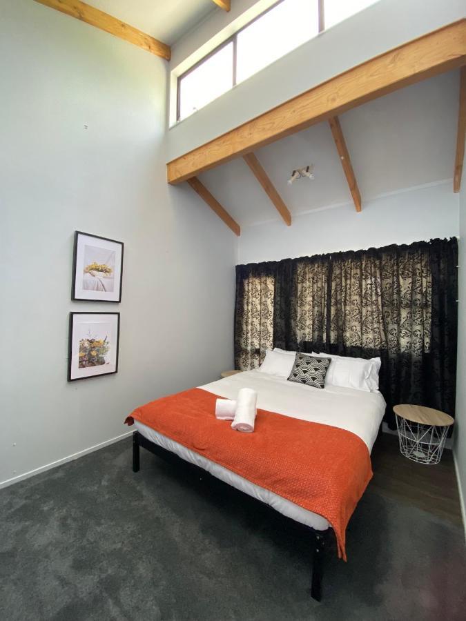 Motuoapa Bay Chalets Turangi Esterno foto