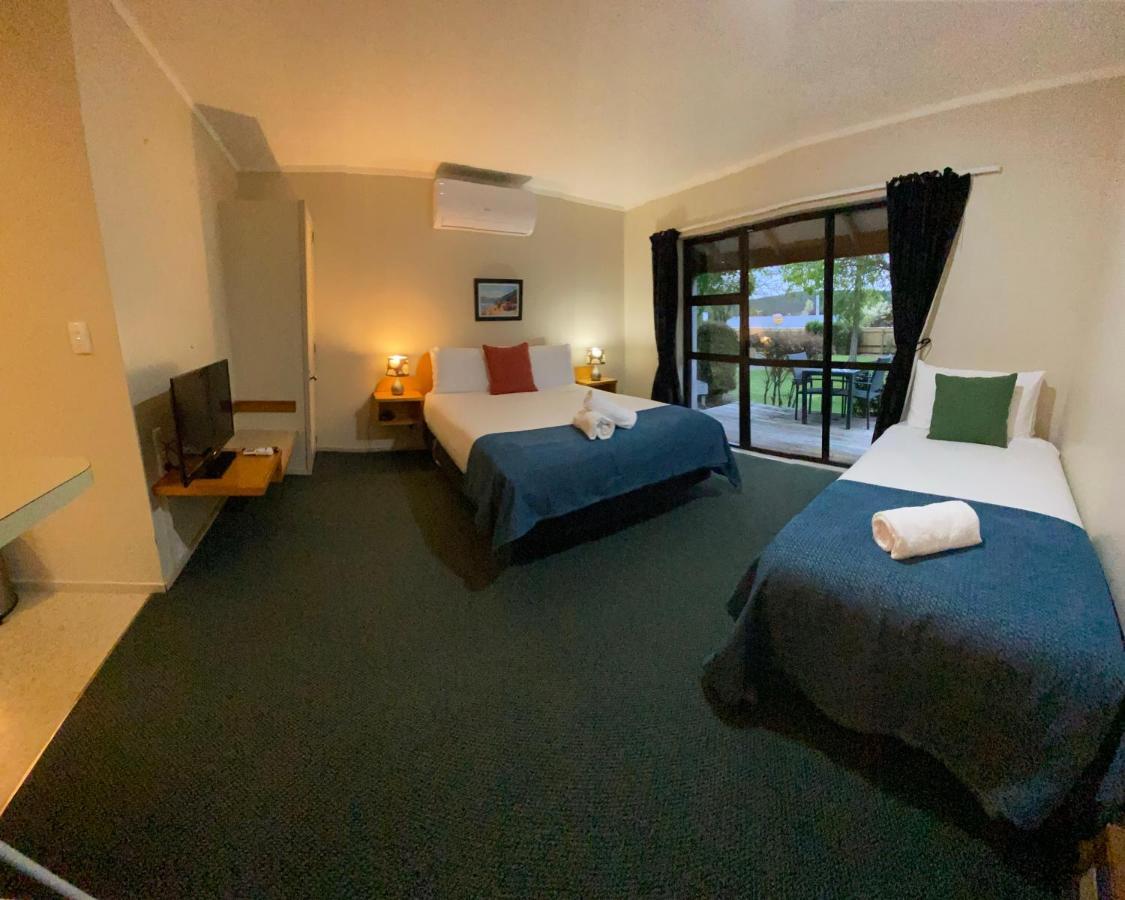 Motuoapa Bay Chalets Turangi Esterno foto